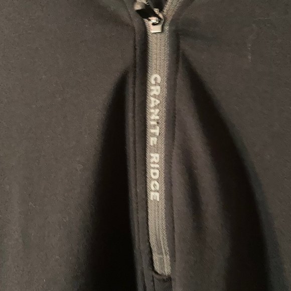 Levelwear 1/4 zip - Picture 3 of 8